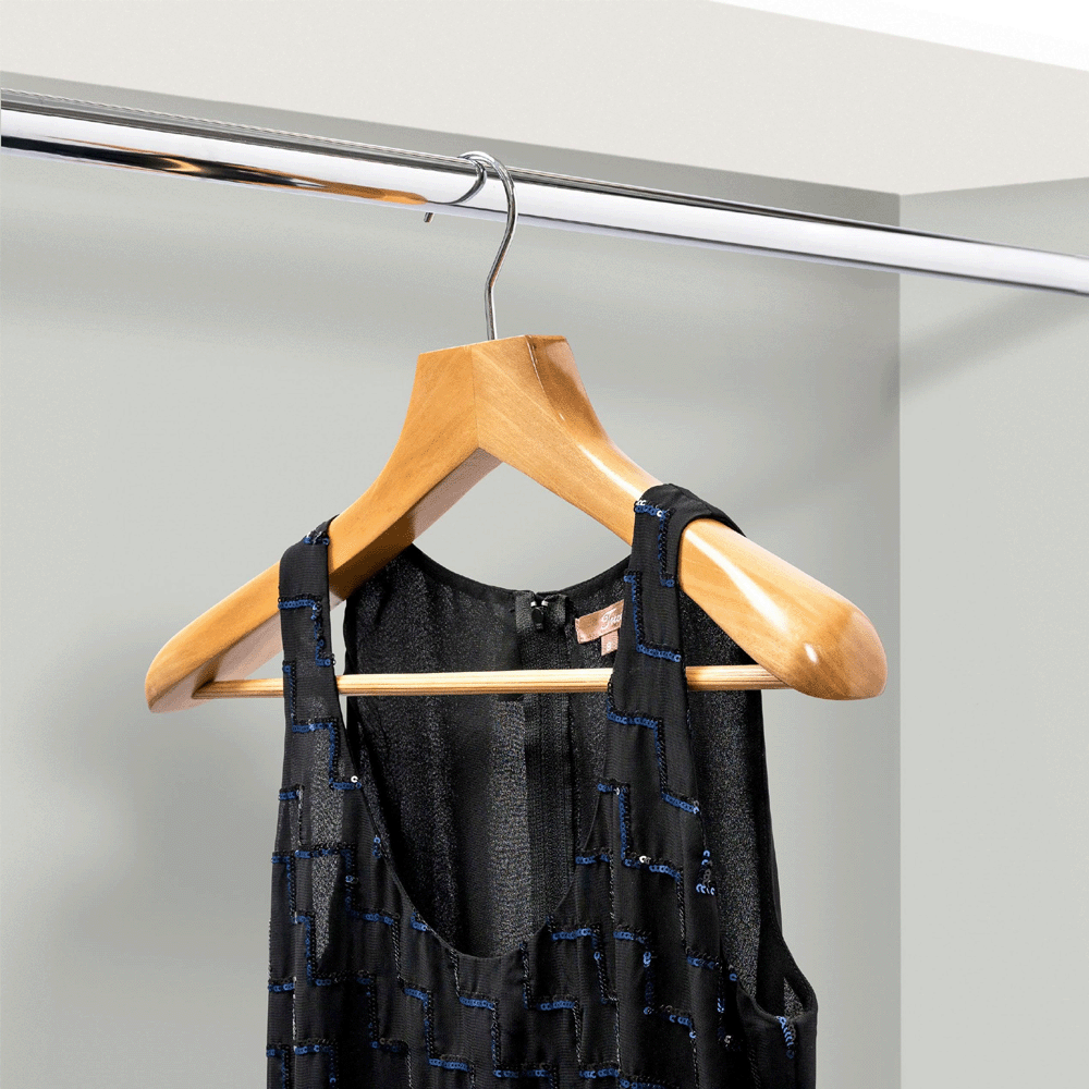 WOODEN CLOTHES HANGER WITH EXTRA-WIDE SHOULDER 44.5×4.5cm