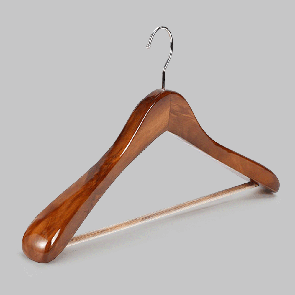 WOODEN CLOTHES HANGER WITH EXTRA-WIDE SHOULDER 44.5x4.5cm